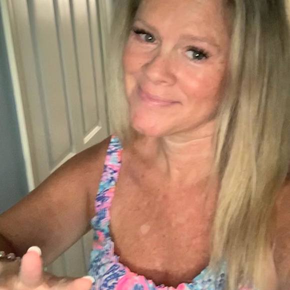 Meet the Posher Other - Meet your Posher, Heather